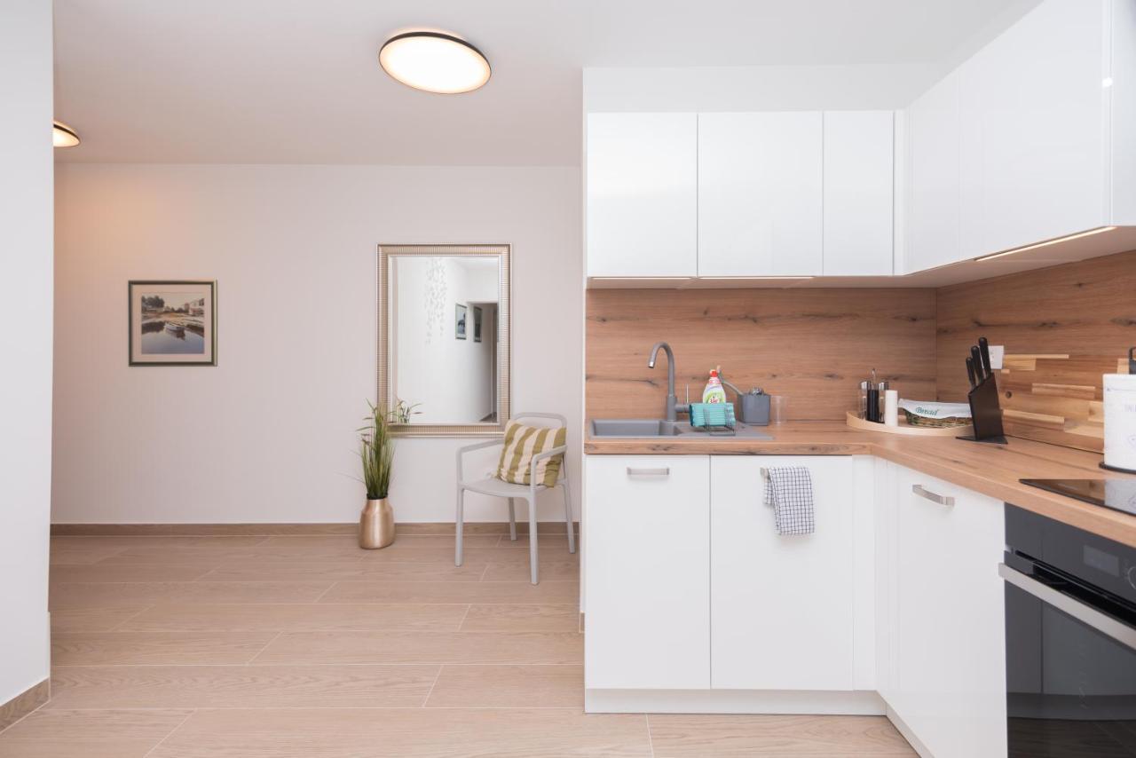 Apartment Emmi Omiš Dış mekan fotoğraf